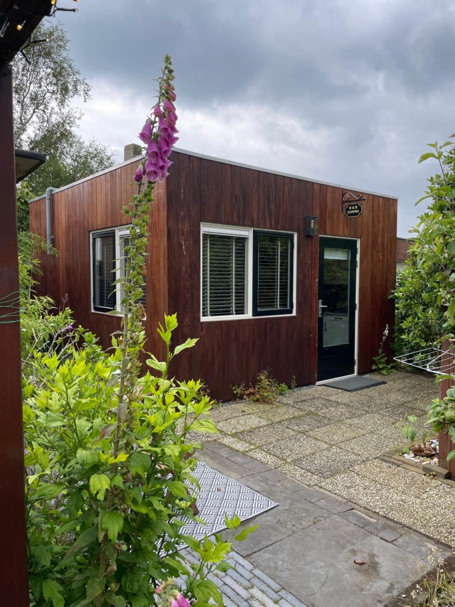 Bed & Breakfast Danina Sassenheim Exterior photo